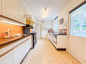 Photo 18- click for photo gallery